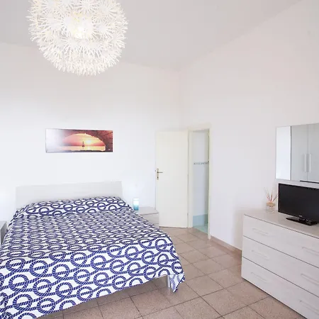 Apartamento Costa Ovest - Goelba
