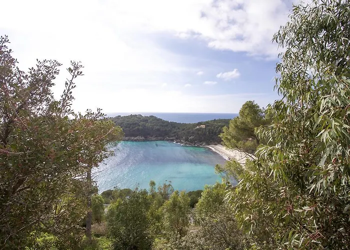 Costa Ovest - Goelba Apartman Fetovaia